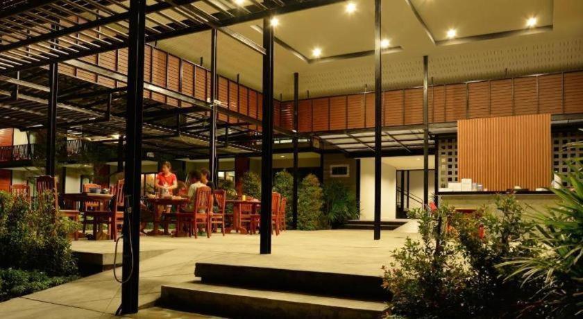 The Breeze Lipe Resort Екстер'єр фото