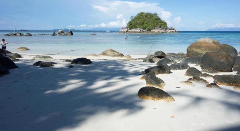 The Breeze Lipe Resort Екстер'єр фото