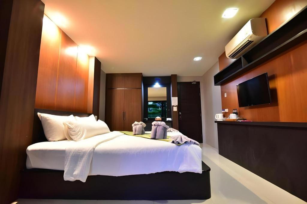The Breeze Lipe Resort Екстер'єр фото