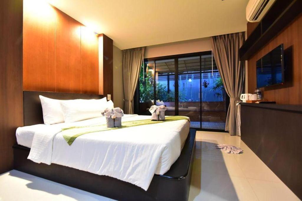 The Breeze Lipe Resort Екстер'єр фото